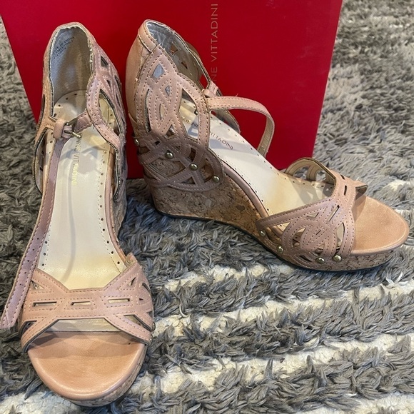 Adrienne Vittadini beige wedge sandals - Picture 2 of 9